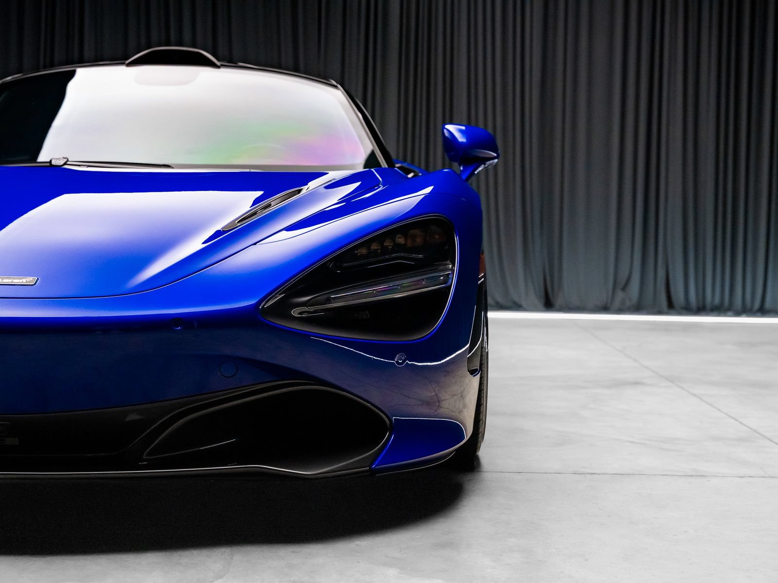 Used 2018 McLaren 720S Luxury photo 27