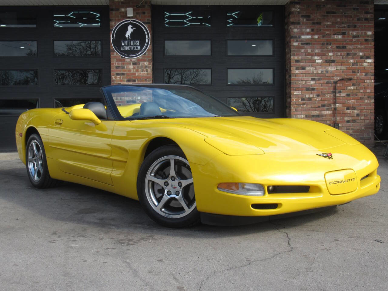 Used 2001 Chevrolet Corvette Convertible w/ Preferred Equipment Group2