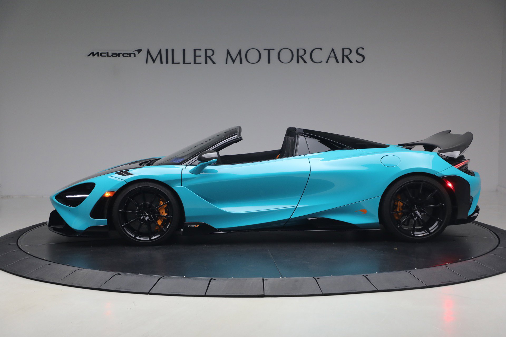 Used 2022 McLaren 765LT 3