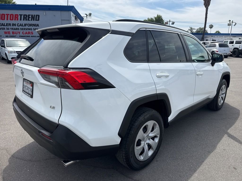 2020 Toyota RAV4 LE