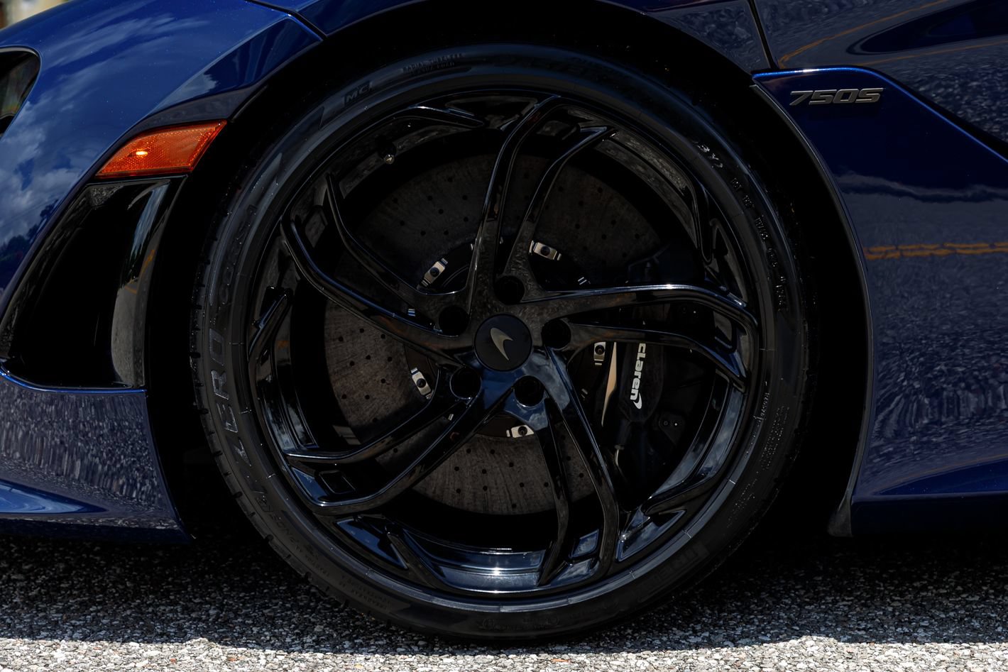 Used 2025 McLaren 750S photo 32