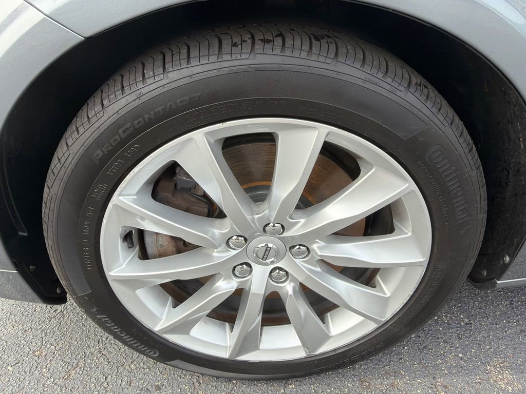 2017 Volvo S90 T6 Momentum