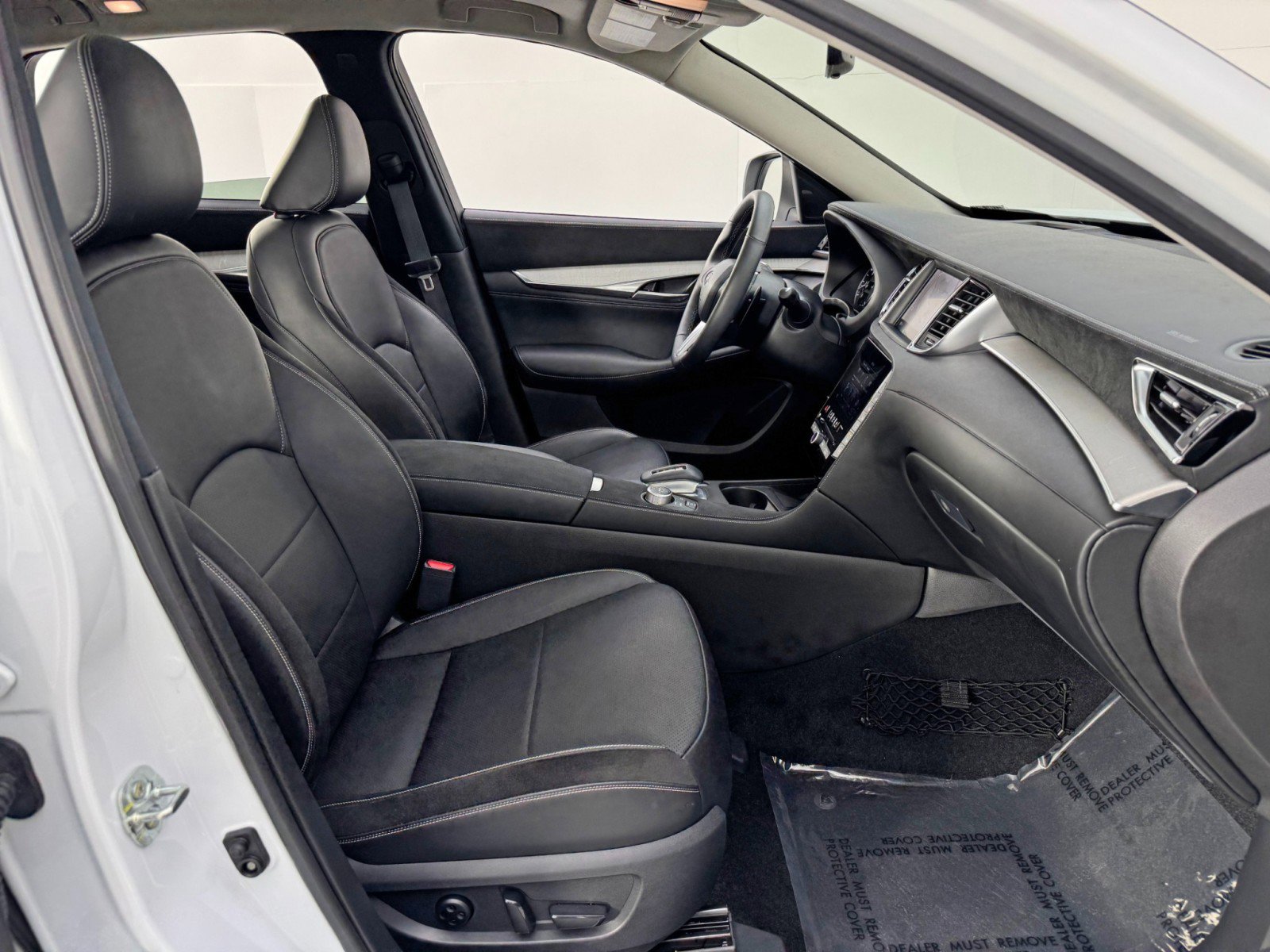 2023 INFINITI Qx50 Sensory