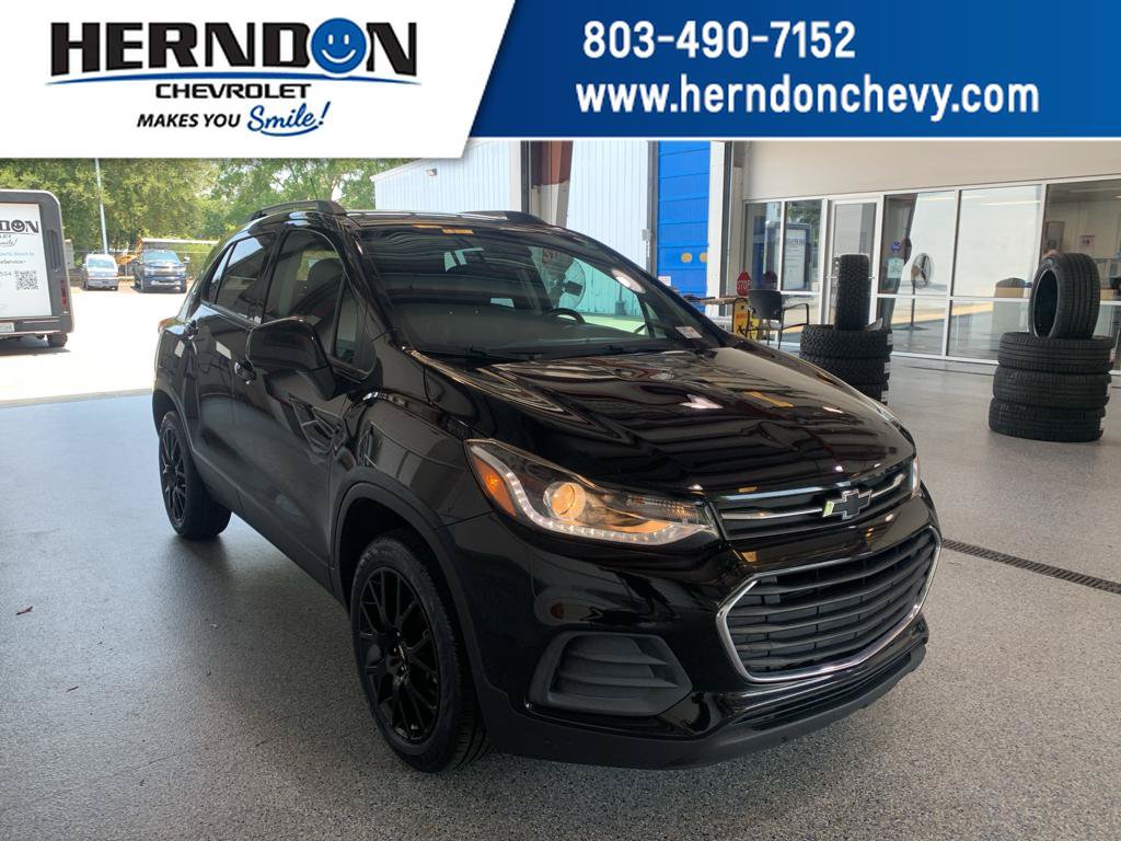 Used 2022 Chevrolet Trax LT w/ Midnight Edition