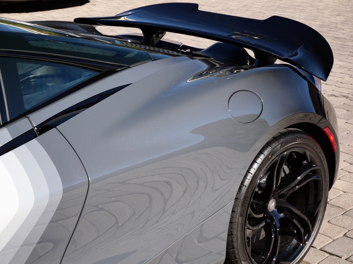 Used 2025 McLaren 750S photo 17