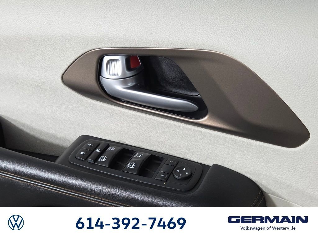 2017 Chrysler Pacifica Touring-L Plus