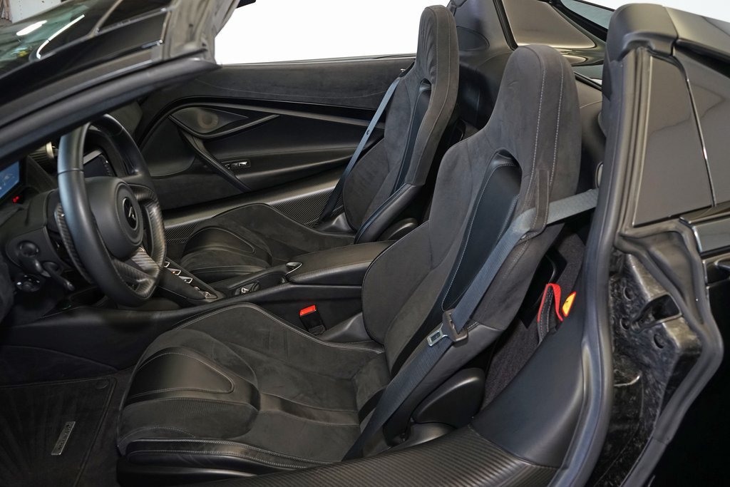 Used 2020 McLaren 720S Spider photo 13