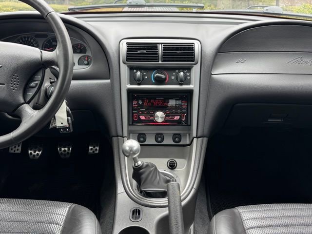 2003 Ford Mustang Mach 1