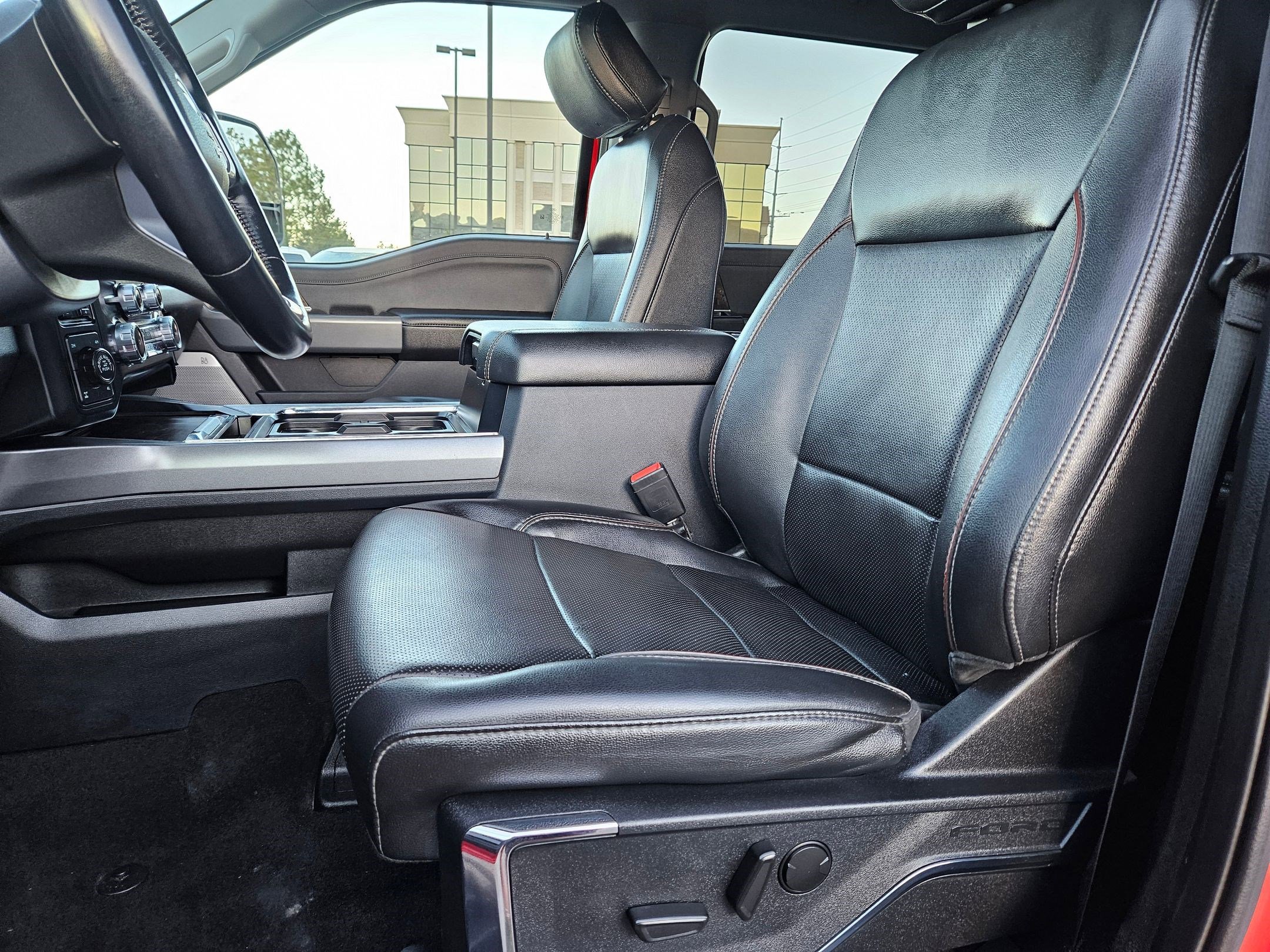 2023 Ford F350 Lariat