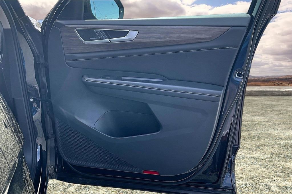 2024 Volkswagen Atlas SEL Premium R-Line