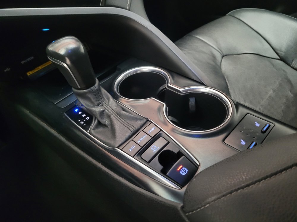 2020 Toyota Camry XSE