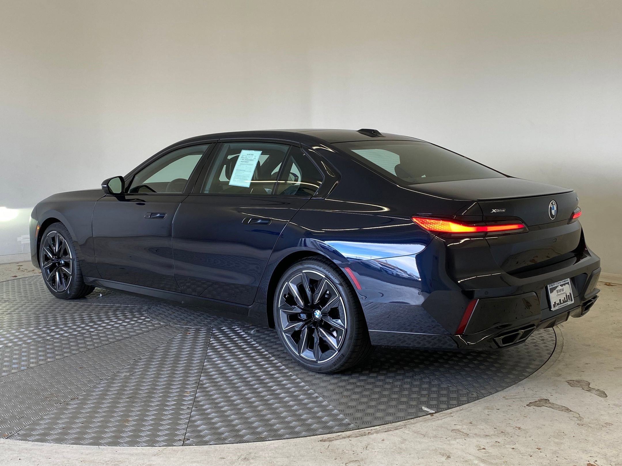 2025 BMW 760i xDrive