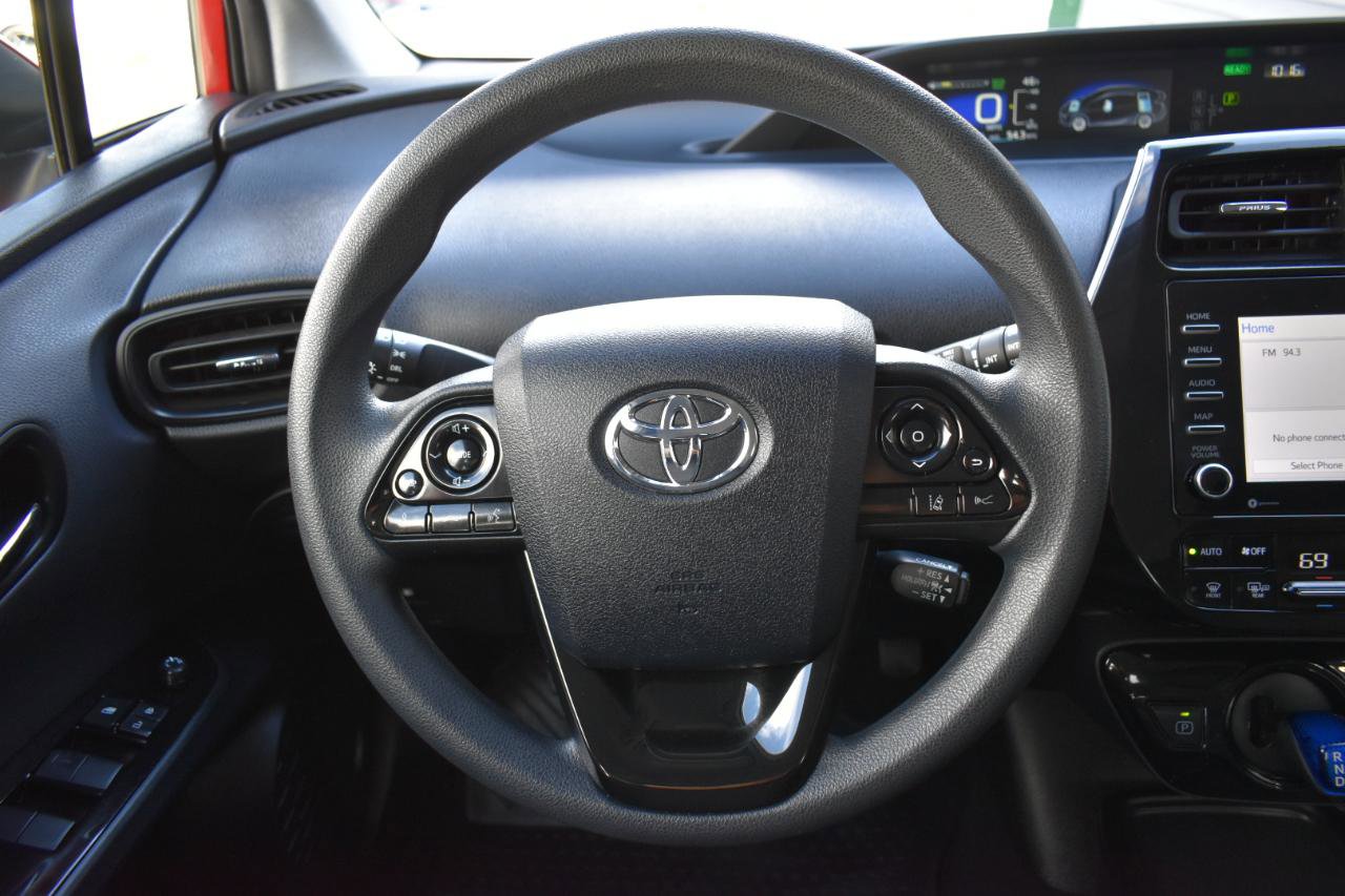 2022 Toyota Prius LE