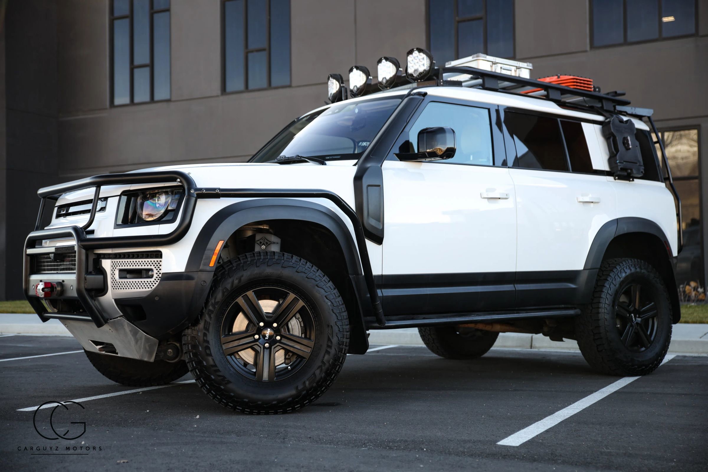 2021 Land Rover Defender 110 SE