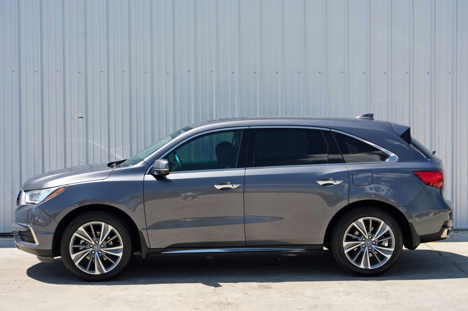 2017 Acura MDX FWD w/ Technology Package