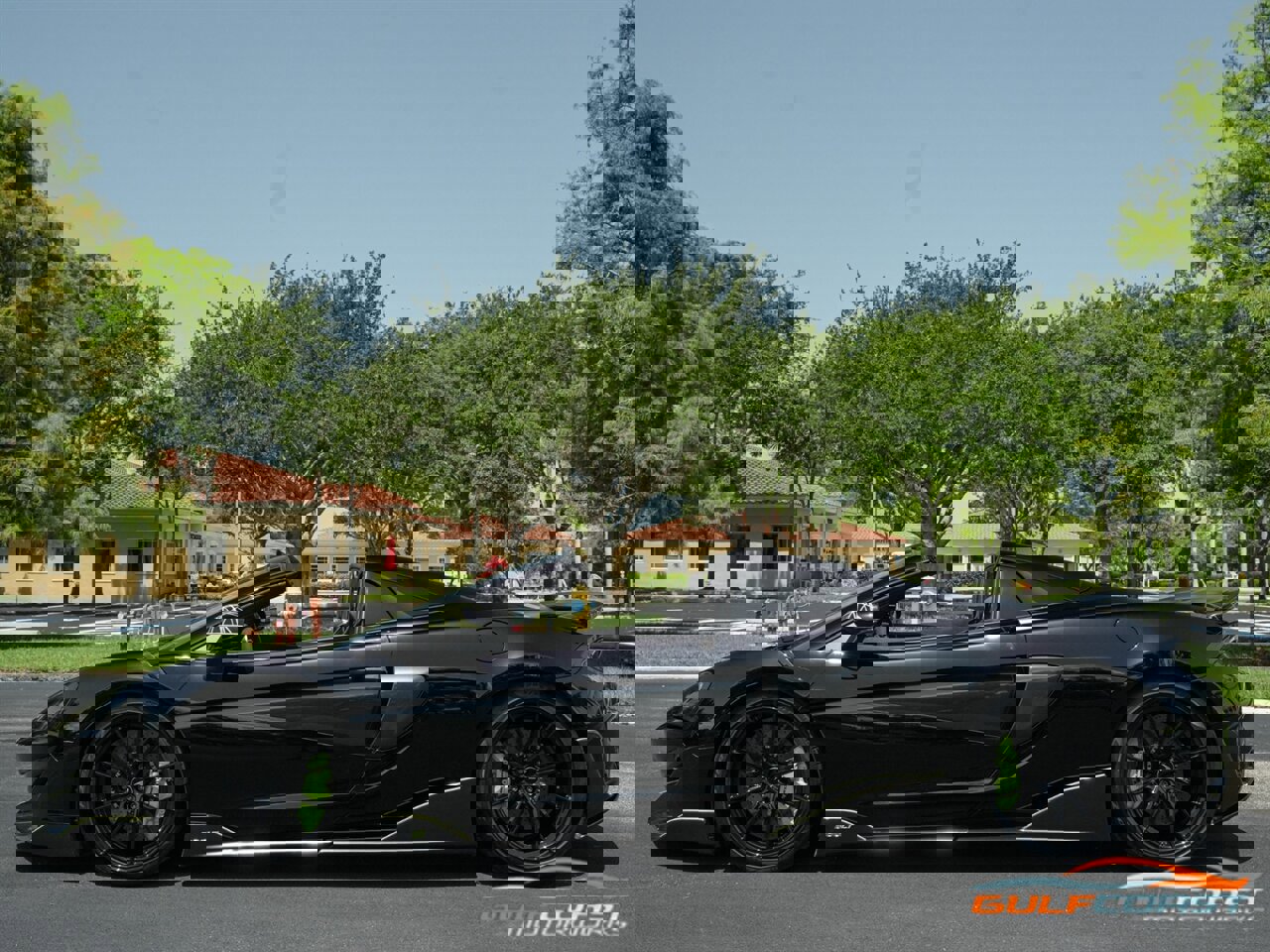 Used 2020 McLaren 600LT Spider photo 34