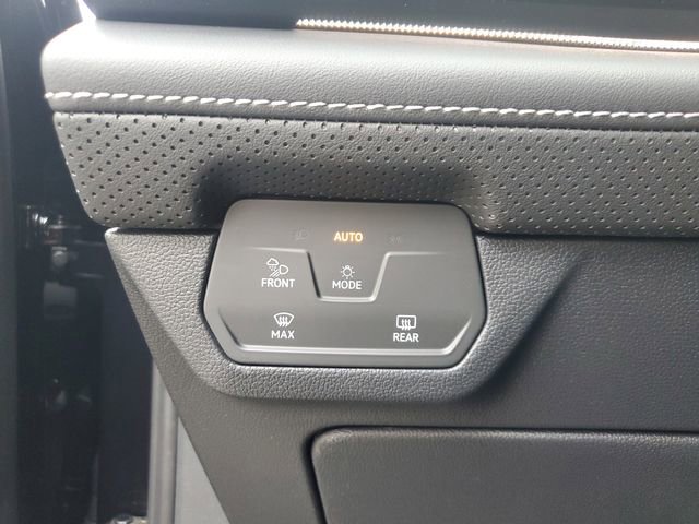 2026 Volkswagen Atlas Cross Sport SEL Premium R-Line