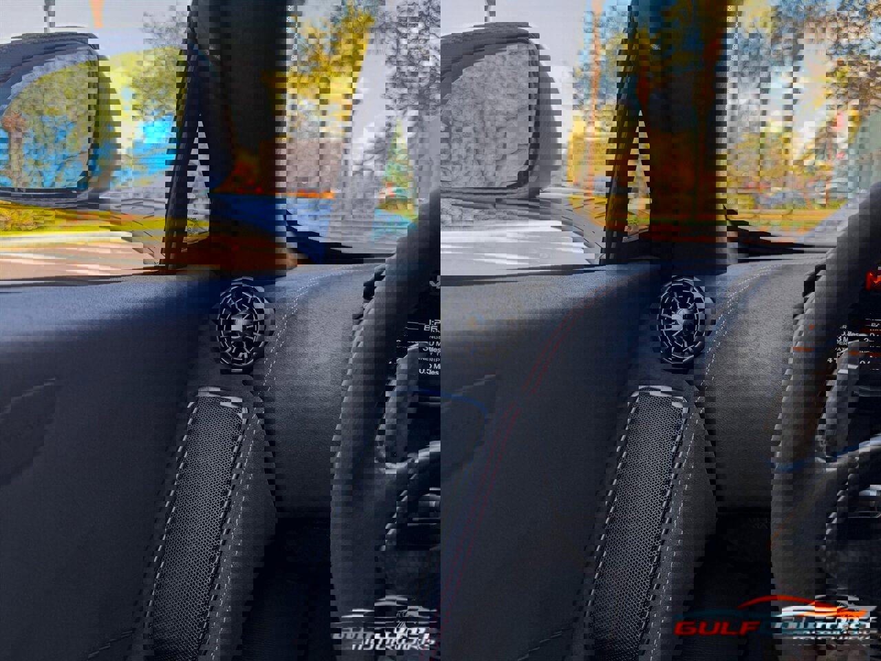 Used 2016 McLaren 675LT photo 27