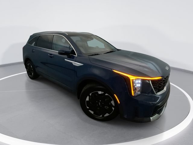 Used 2025 Kia Sorento S