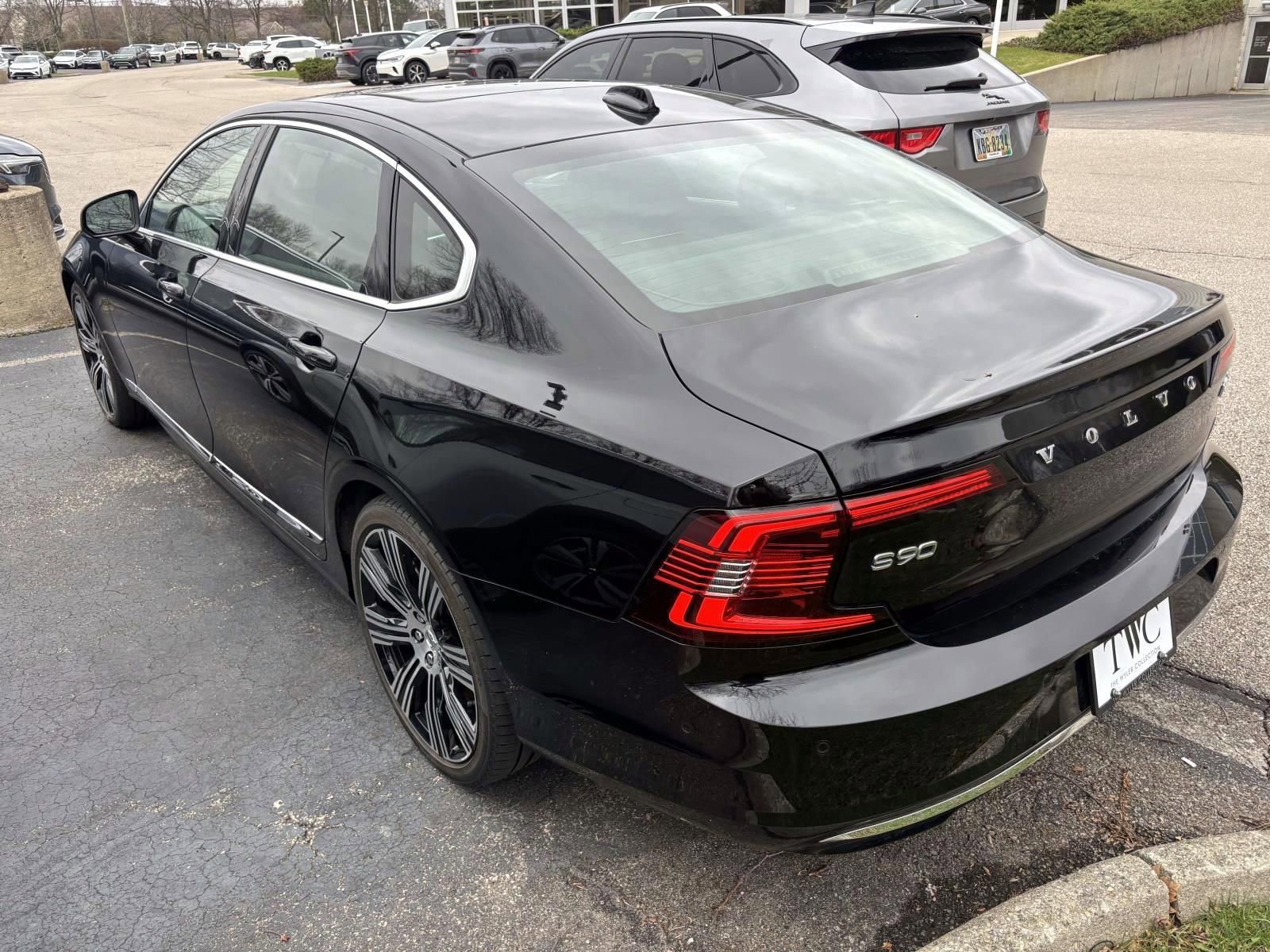 2023 Volvo S90 B6 Ultimate