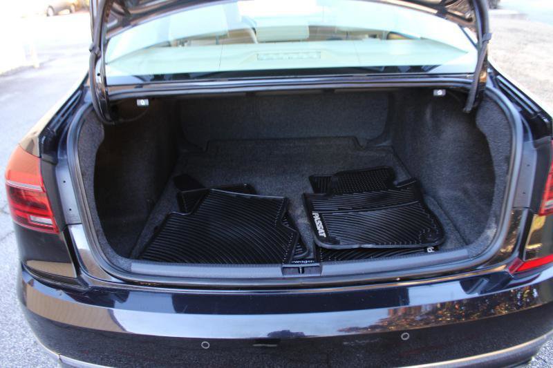 2019 Volkswagen Passat 2.0T SE R-Line