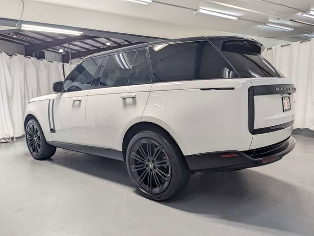 2023 Land Rover Range Rover SE