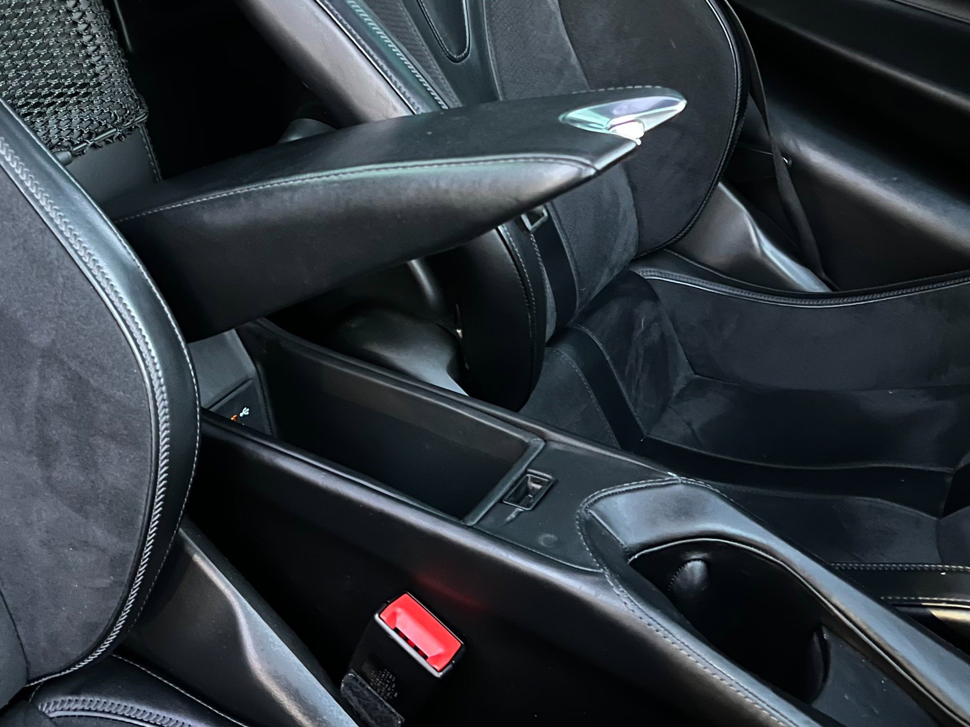 Used 2019 McLaren 720S Performance photo 29