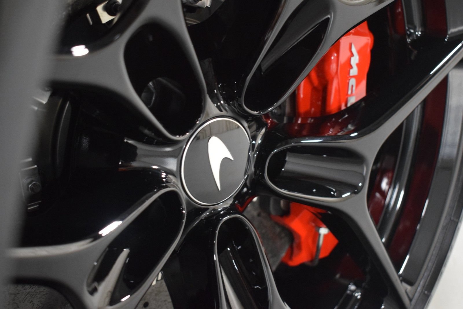 New 2026 McLaren 750S photo 18