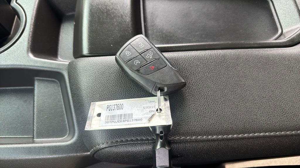 2023 GMC Sierra 1500 Elevation