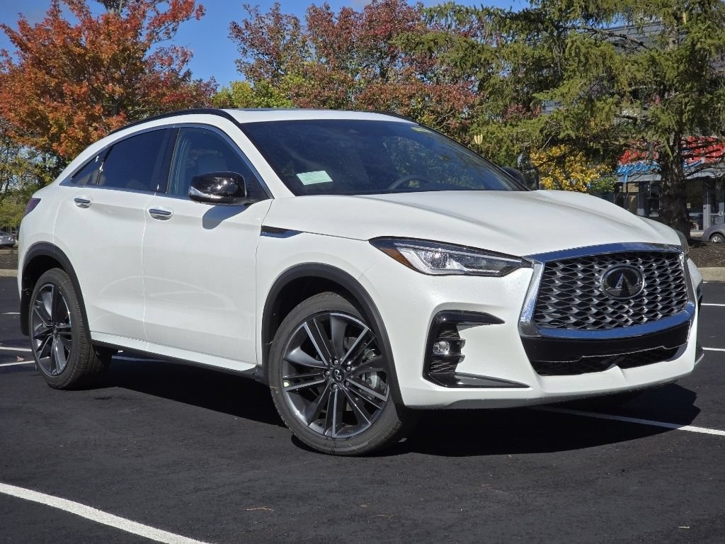 Certified 2025 INFINITI QX55 Luxe w/ Cargo Package