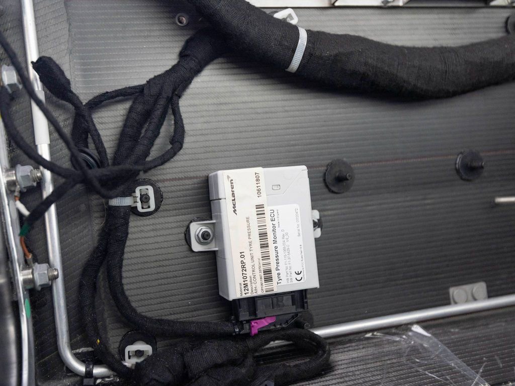 Used 2015 McLaren P1 photo 44