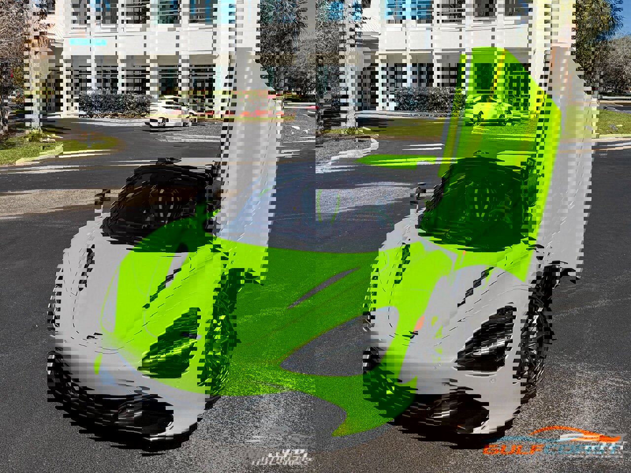 Used 2021 McLaren 720S Performance photo 9