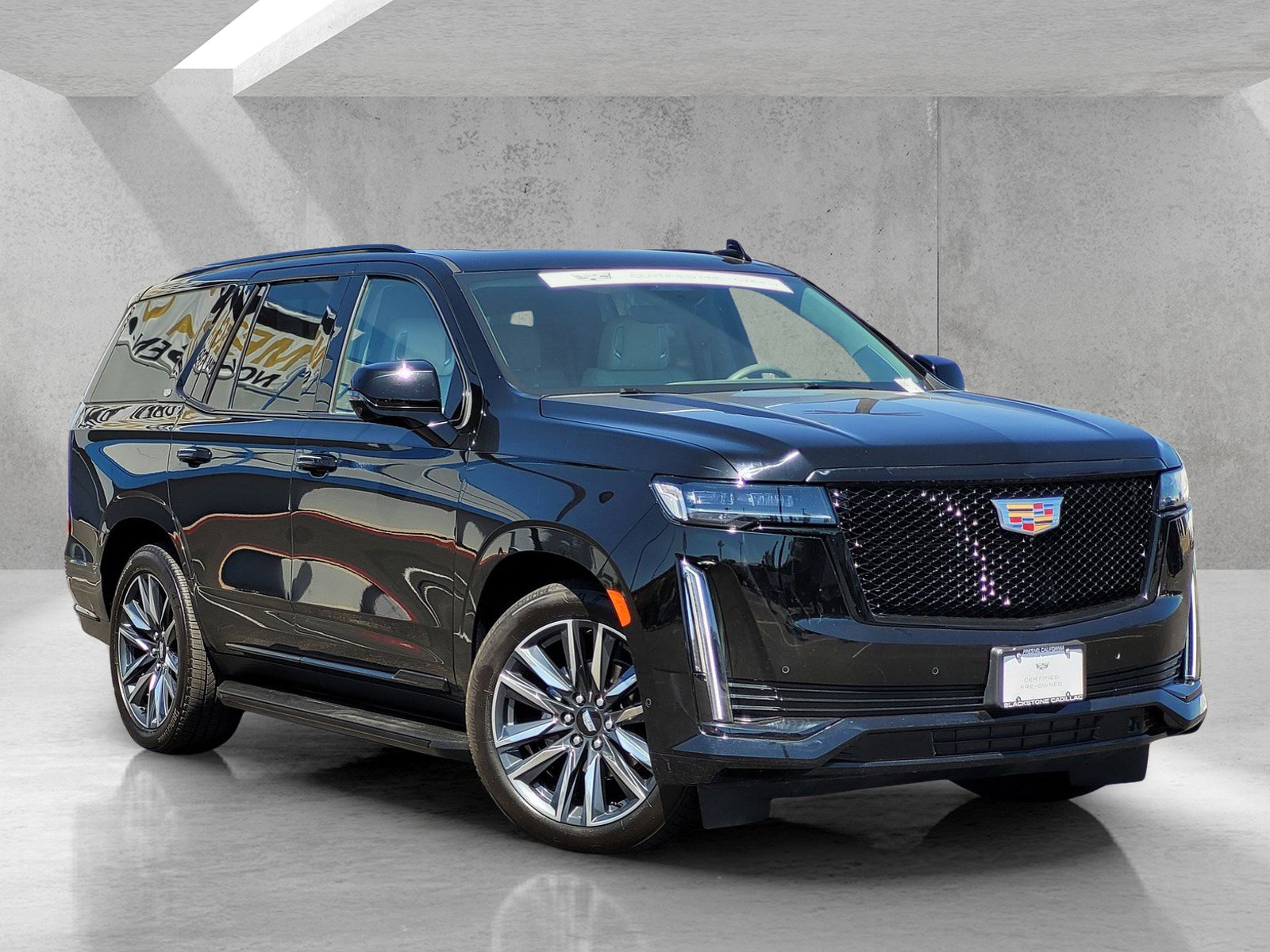 Certified 2024 Cadillac Escalade Sport Platinum w/ Heavy-Duty Trailer Package