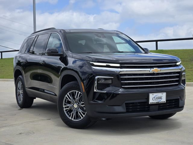 Used 2024 Chevrolet Traverse LT