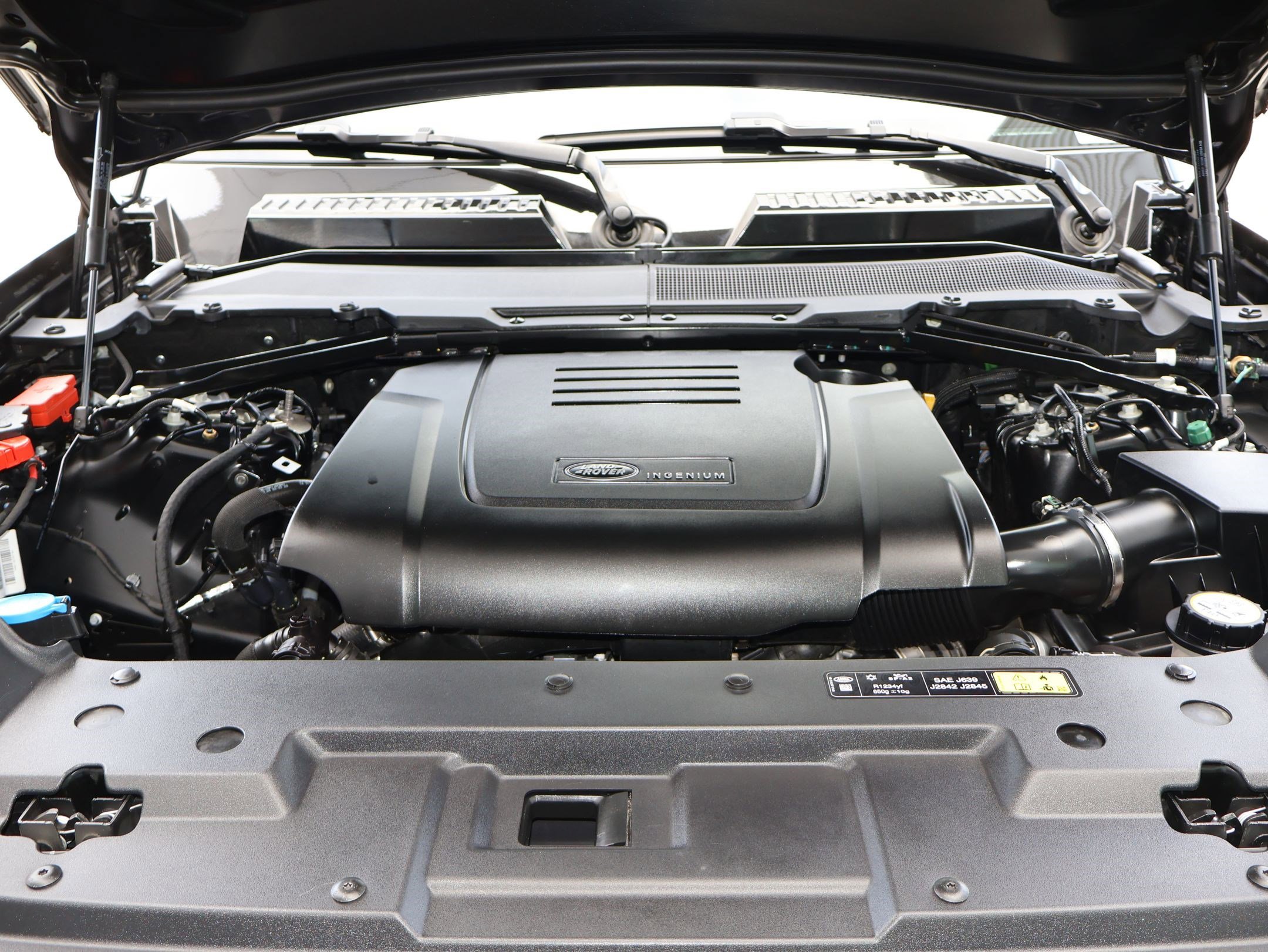 2025 Land Rover Defender 110 S