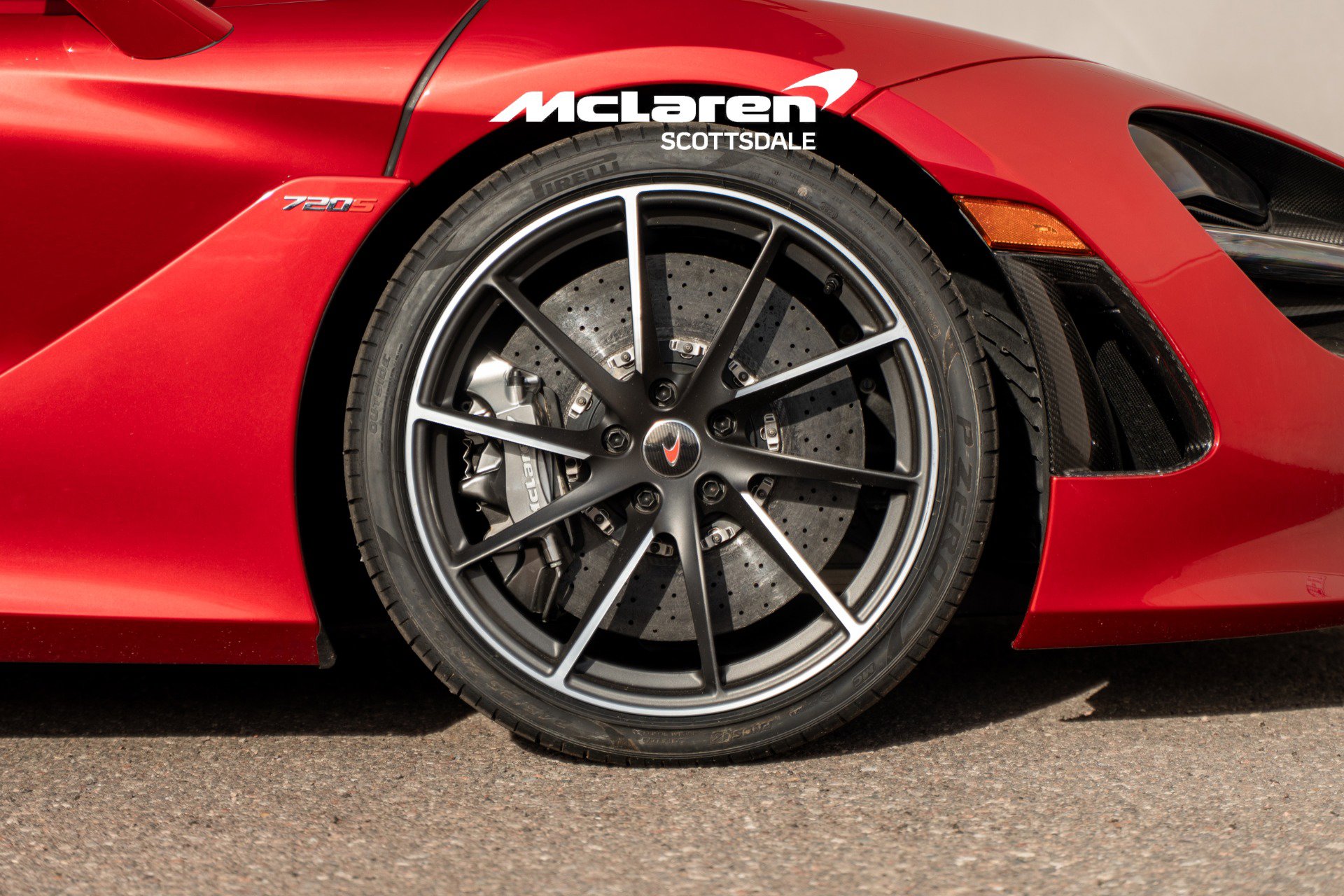 Used 2018 McLaren 720S Performance photo 26