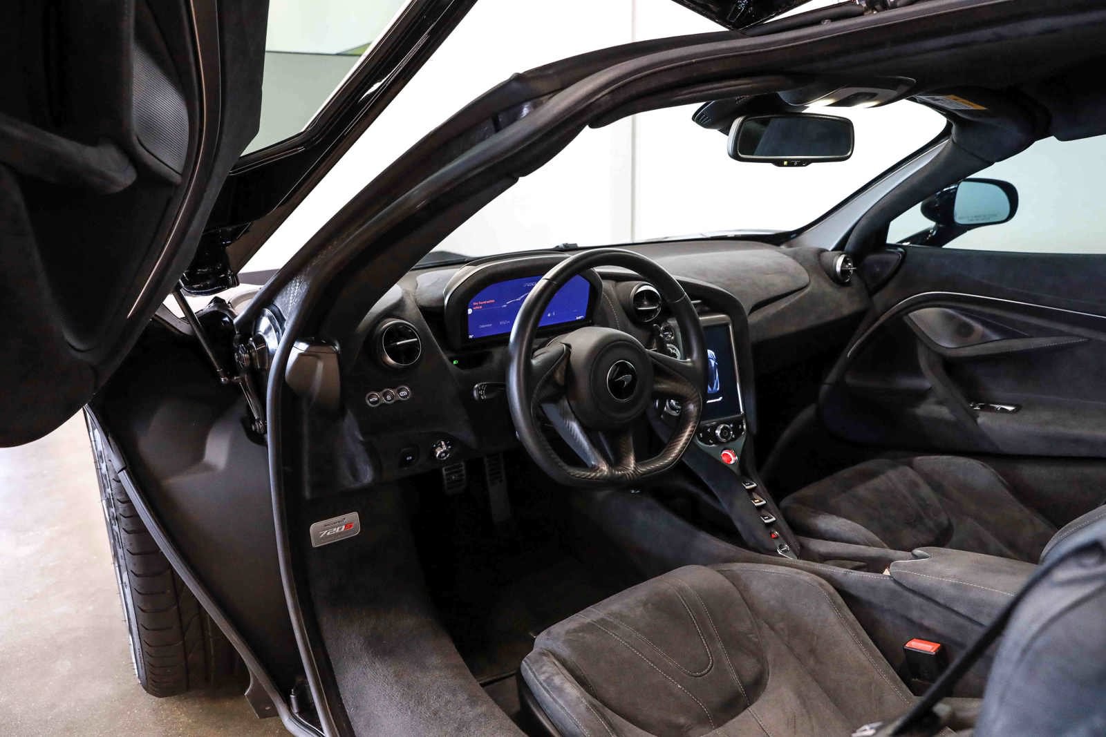 Used 2019 McLaren 720S photo 34