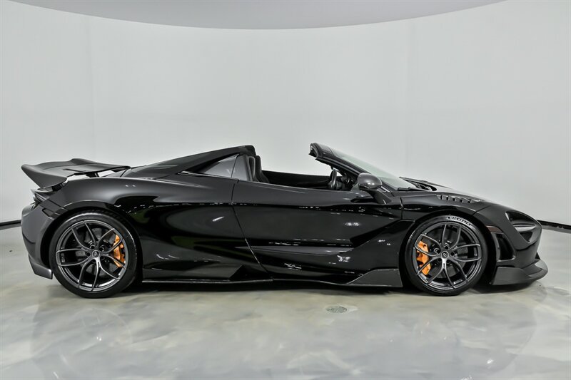 Used 2020 McLaren 720S Performance photo 18