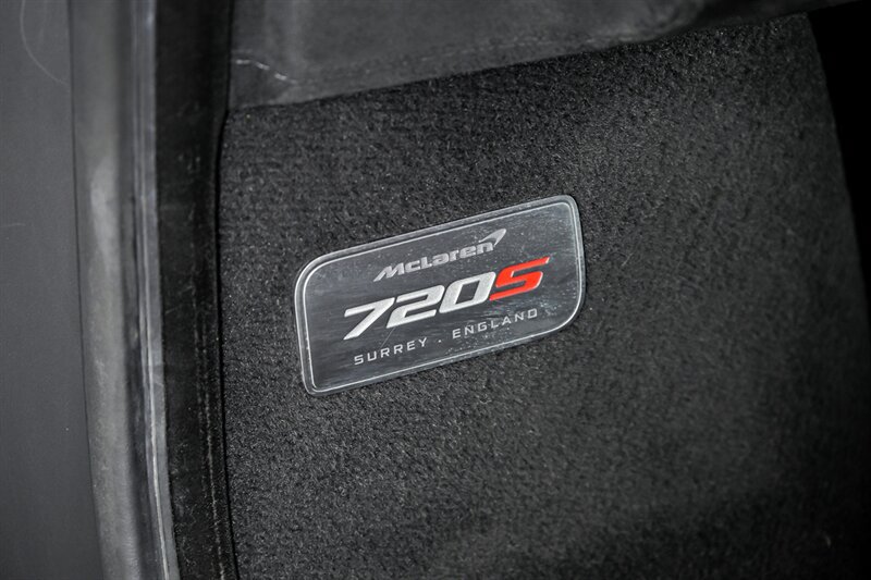 Used 2019 McLaren 720S Performance photo 23