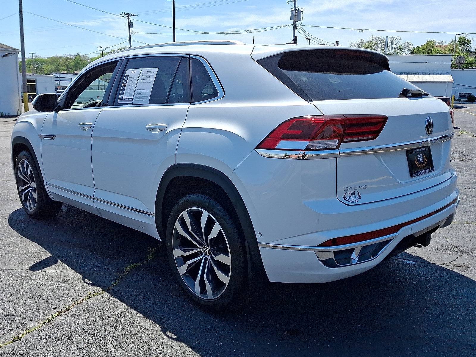 2023 Volkswagen Atlas Cross Sport SEL Premium R-Line