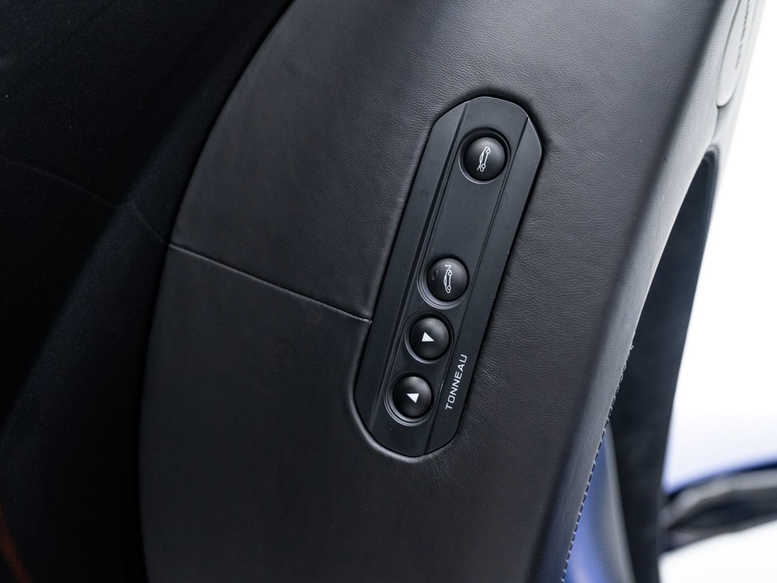 Used 2020 McLaren 600LT Spider photo 24