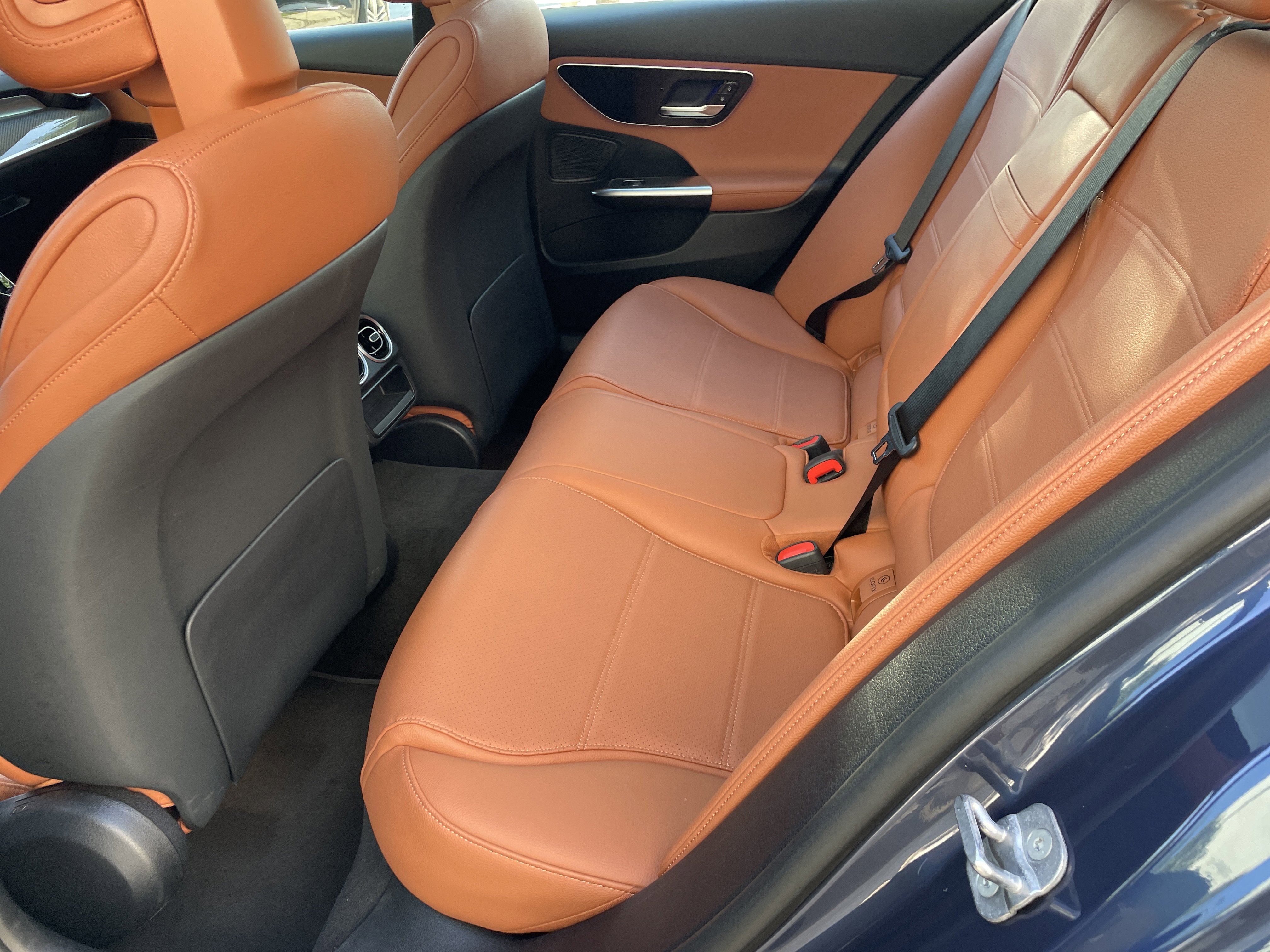 2025 Mercedes-Benz C 300 Sedan