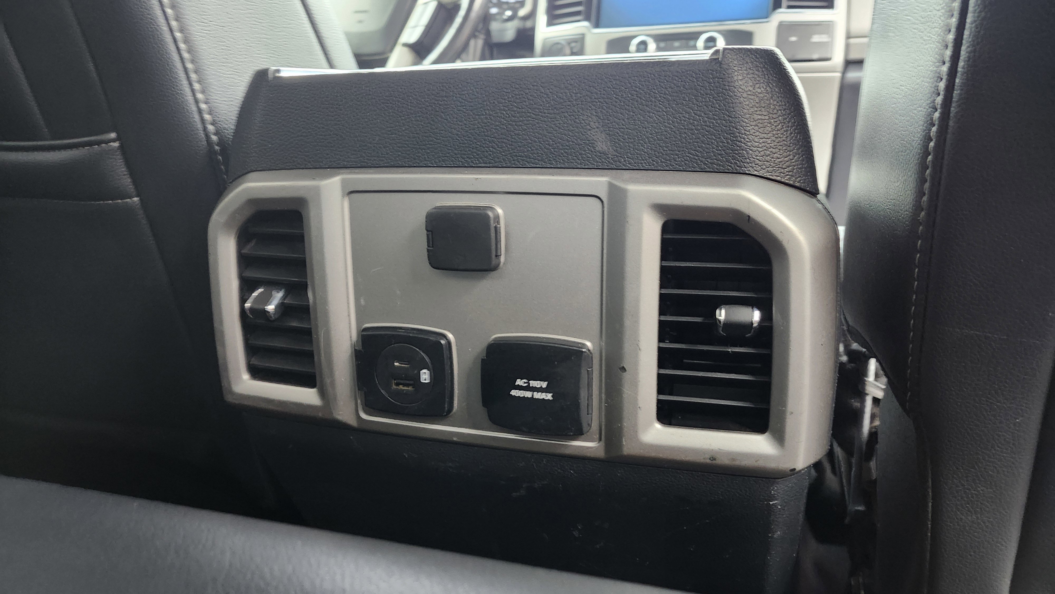 2022 Ford F350 Lariat