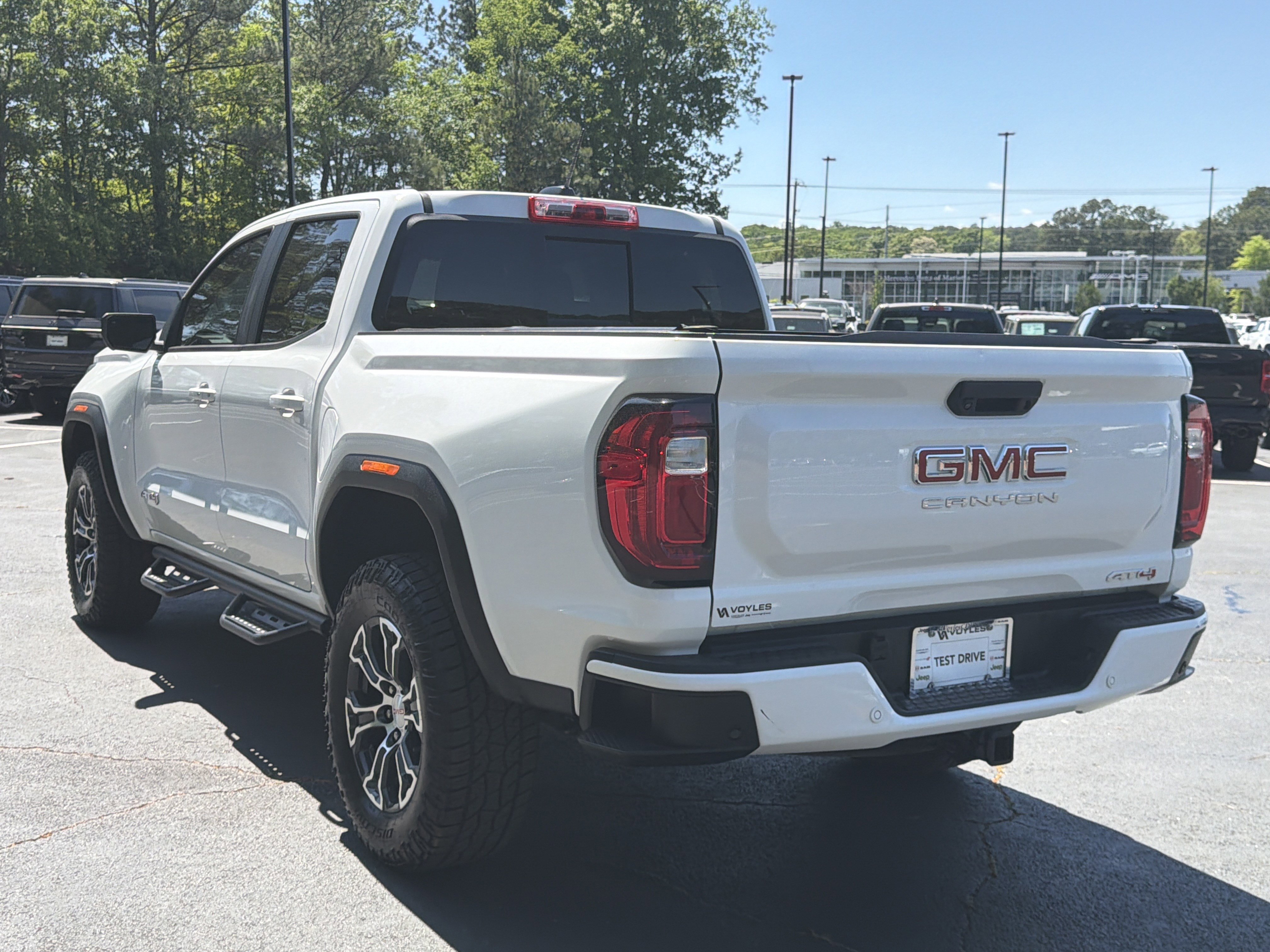 2024 GMC Canyon AT4