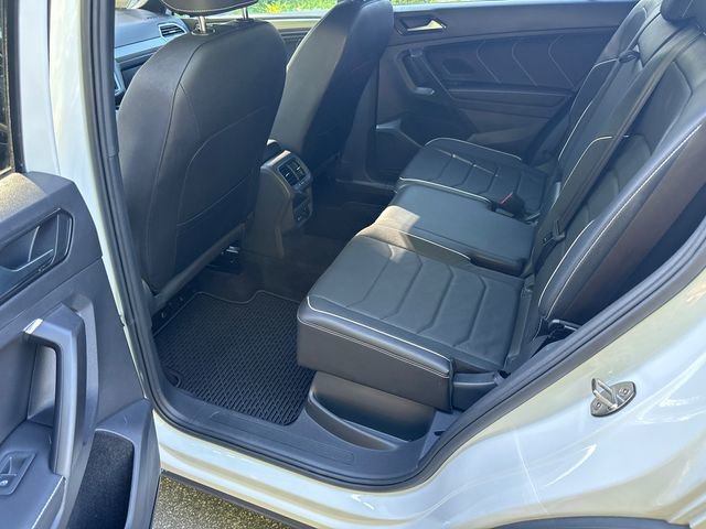 2023 Volkswagen Tiguan SEL R-Line