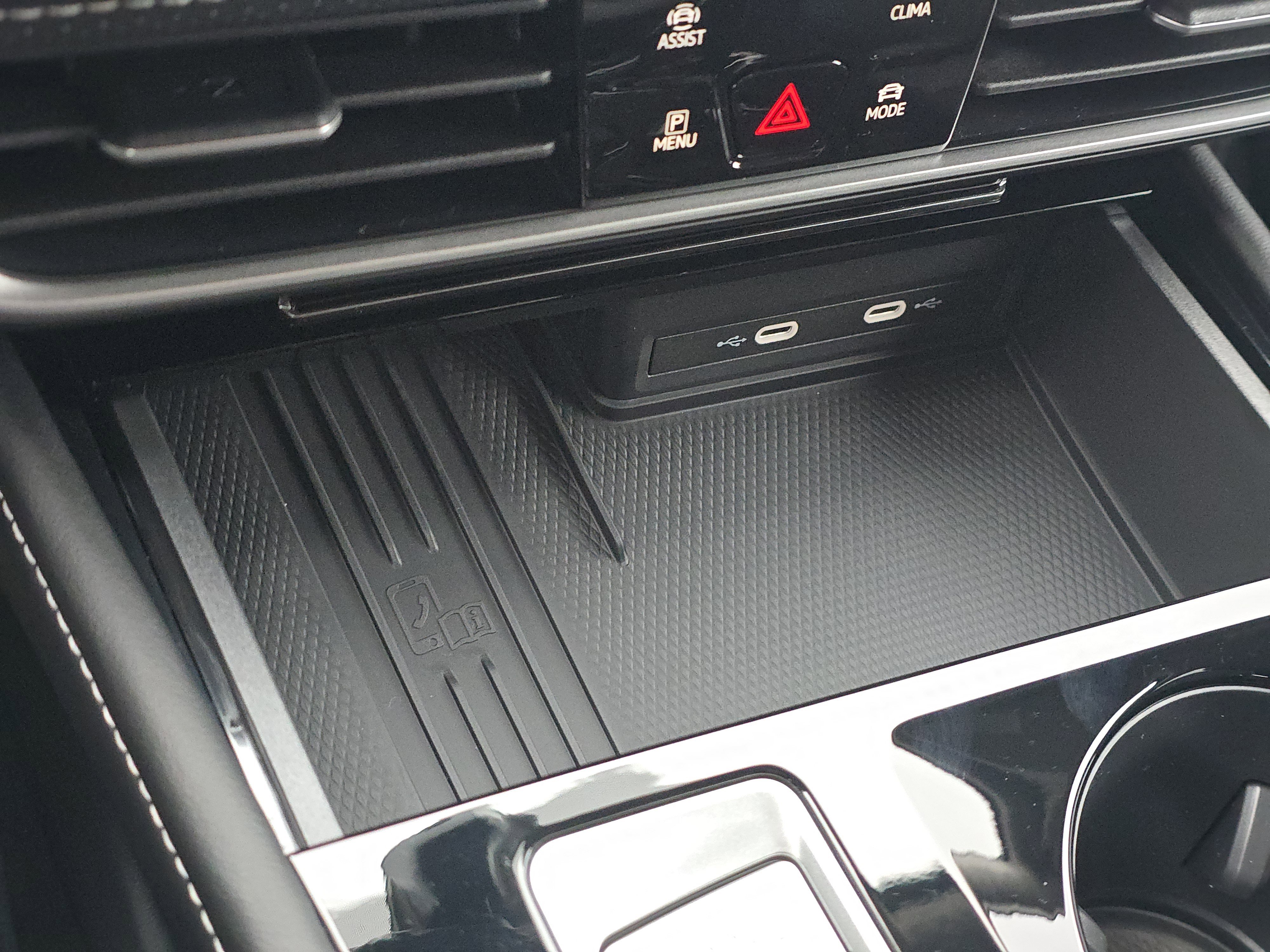 2026 Volkswagen Atlas SE