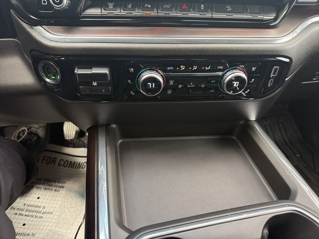 2025 GMC Sierra 2500 SLT