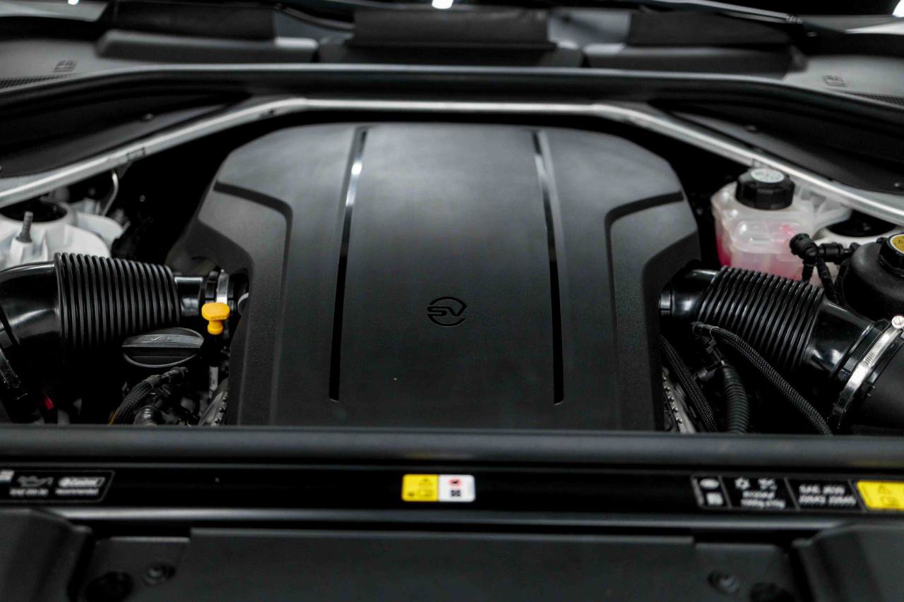 2024 Land Rover Range Rover SV