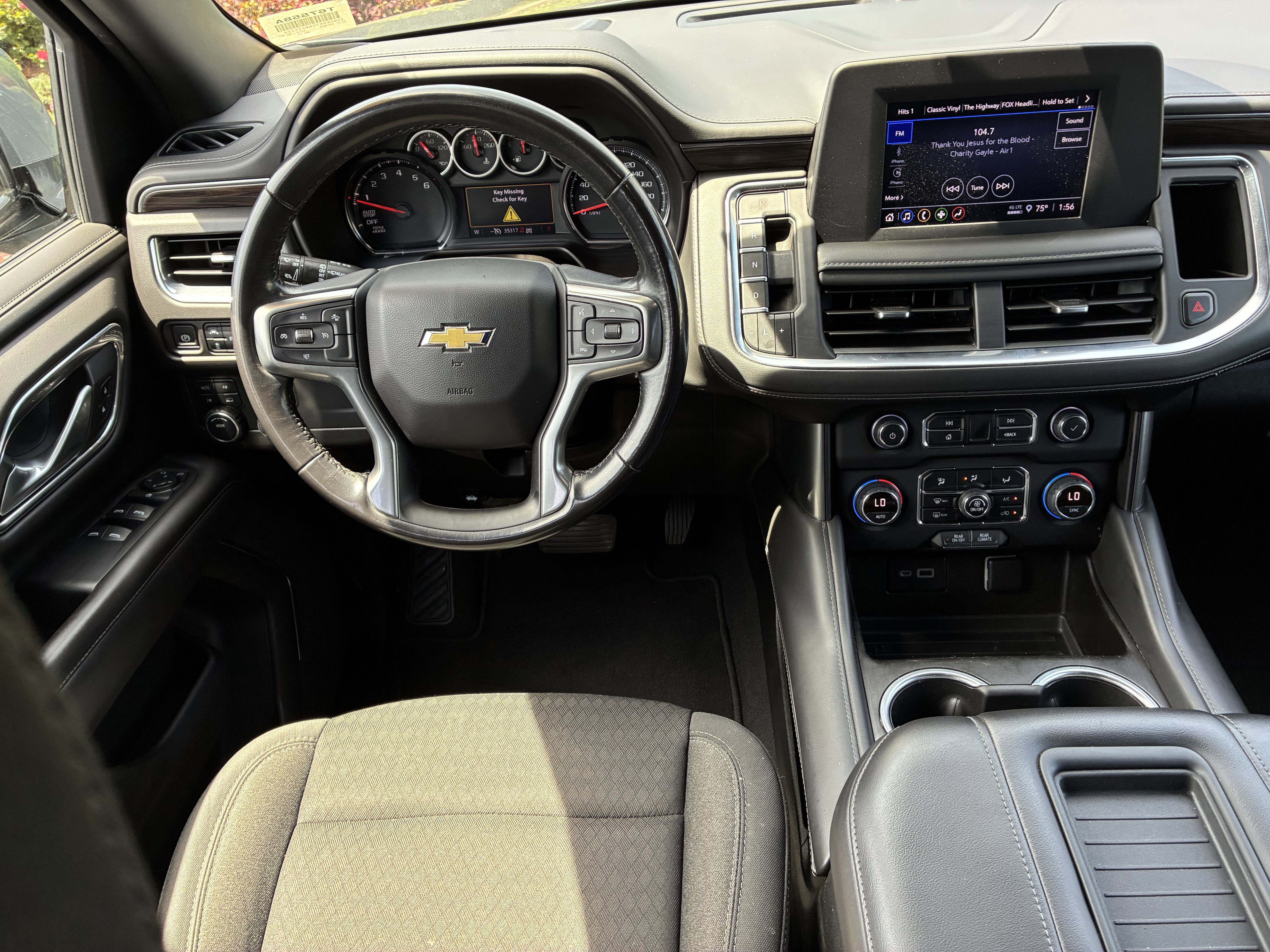 2022 Chevrolet Suburban LS