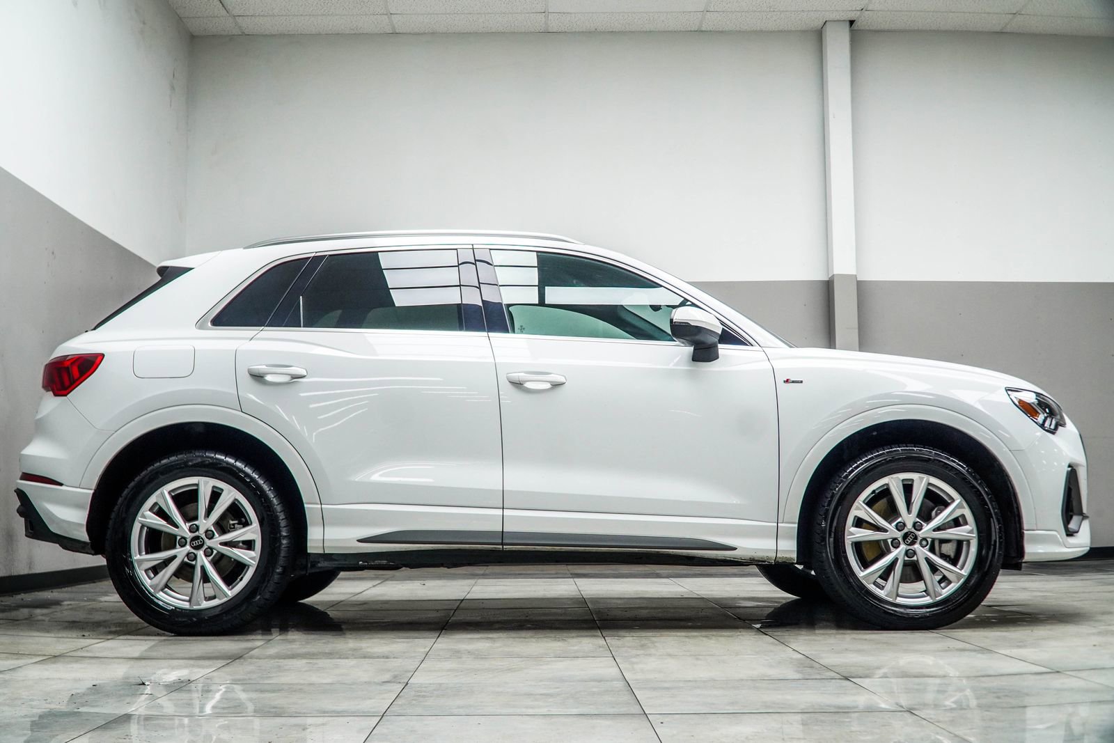 2025 Audi Q3 2.0T Premium